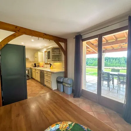 Cosy Remote Work Retreat 9 Guests Aubeterre Ferienhaus