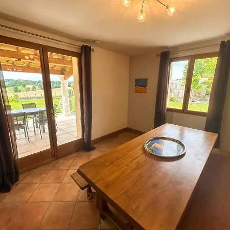 Cosy Remote Work Retreat 9 Guests Aubeterre Ferienhaus *