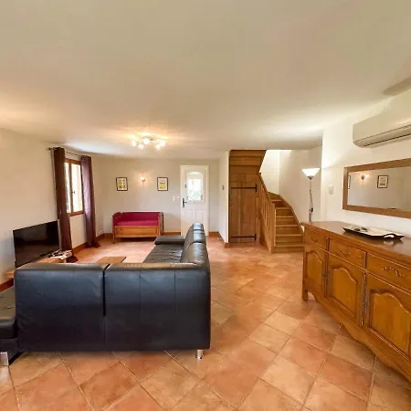 Cosy Remote Work Retreat 9 Guests Aubeterre Laprade (Poitou-Charentes)