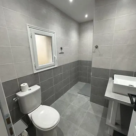 Ferienhaus Cosy Remote Work Retreat 9 Guests Aubeterre Laprade (Poitou-Charentes)