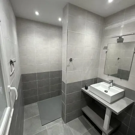 Ferienhaus Cosy Remote Work Retreat 9 Guests Aubeterre *