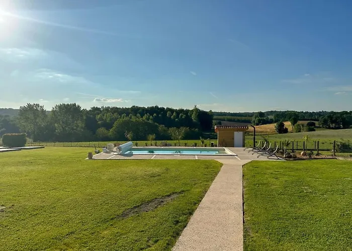 Cosy Remote Work Retreat 9 Guests Aubeterre